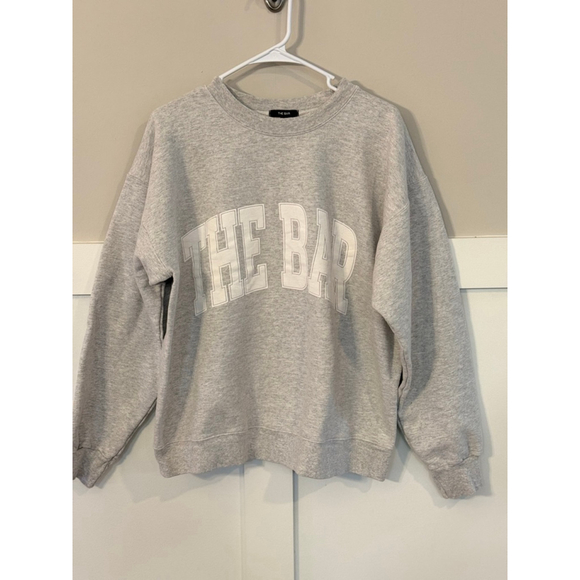 Women's THE BAR L Varsity Sweatshirt in Light Heather Grey/White - Picture 5 of 8